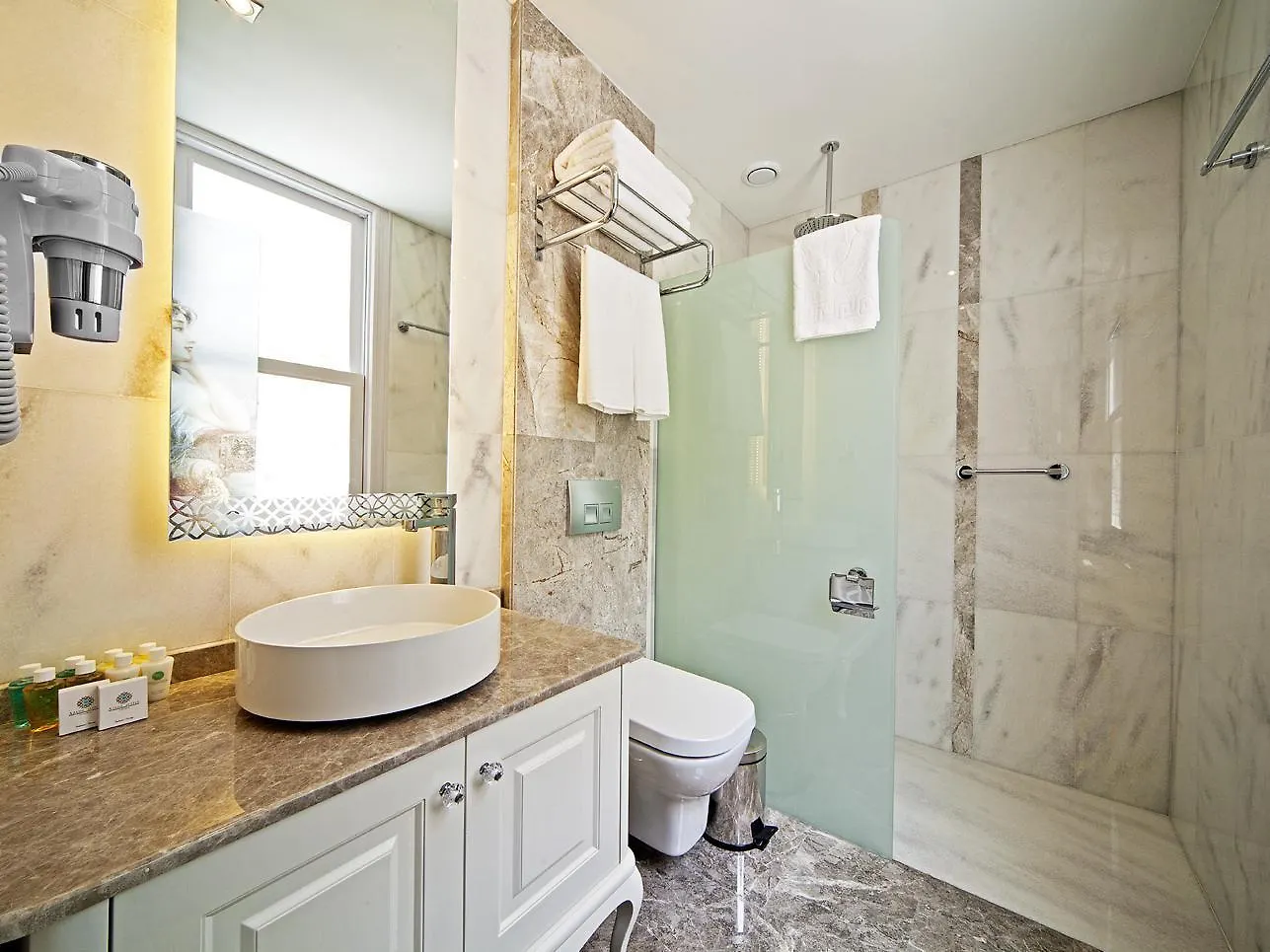 Azade Premier Hotel Estambul